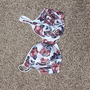 44G Cacique Flower Pattern Bra